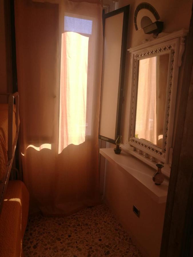 A Due Passi Dal Porto Apartment Trapani Luaran gambar