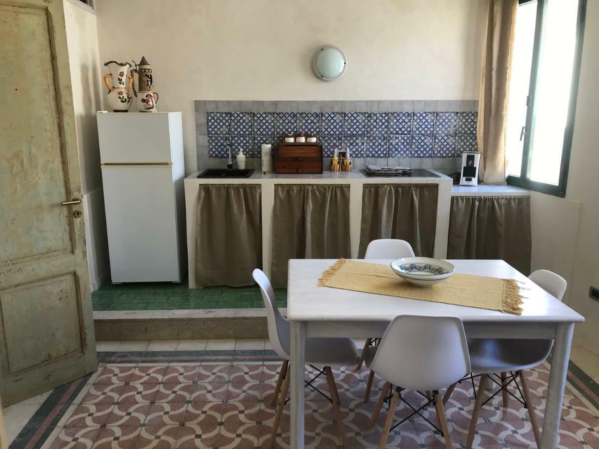 A Due Passi Dal Porto Apartment Trapani Luaran gambar