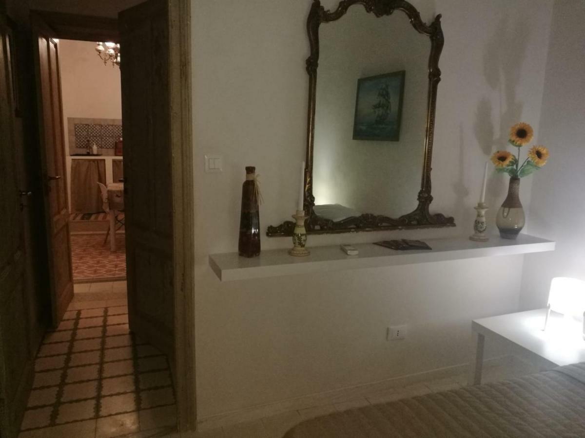 A Due Passi Dal Porto Apartment Trapani Luaran gambar